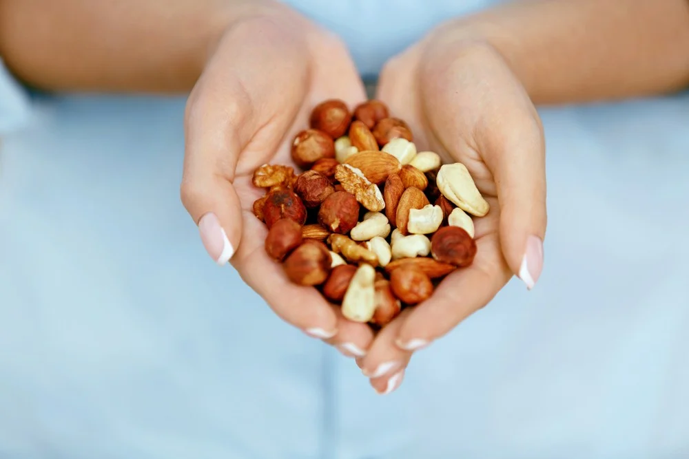 堅果：維他命E、Omega-3，抗氧化滋潤、減損傷、保水潤光滑肌。