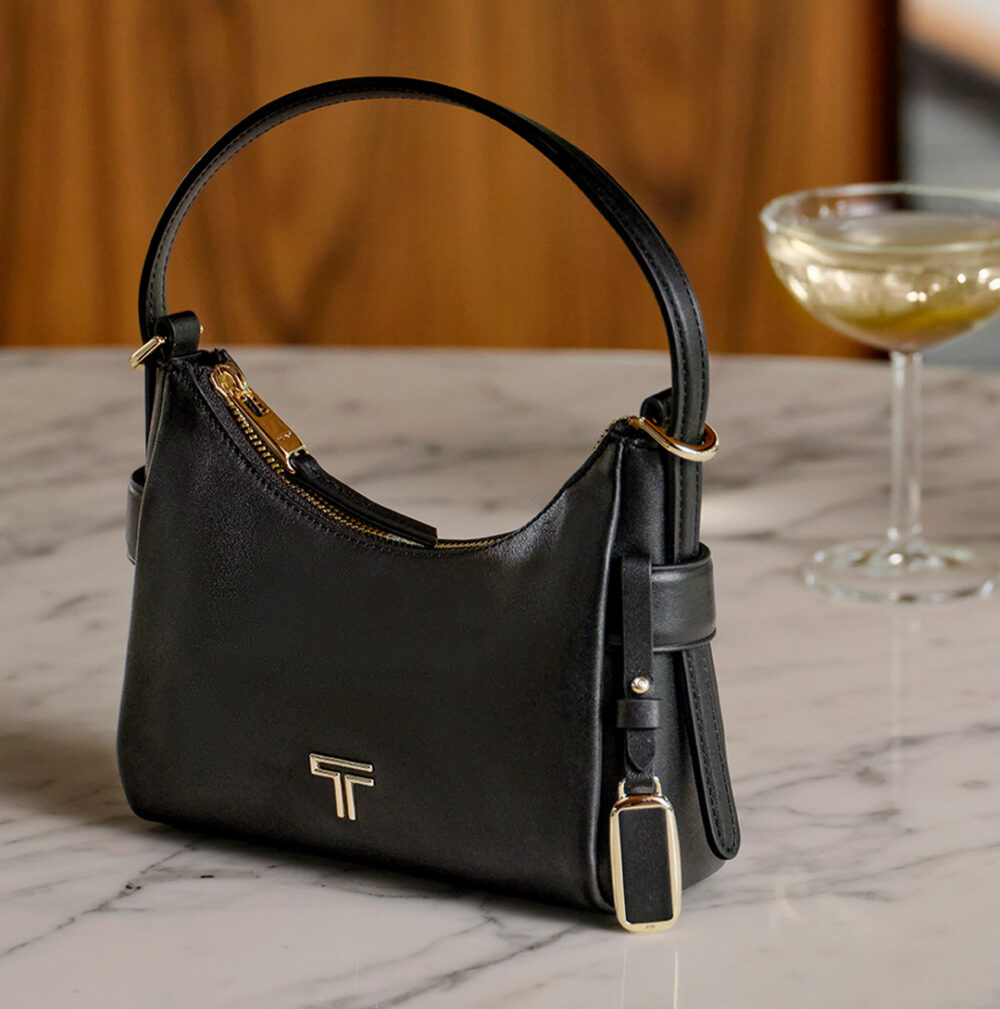 淡金黑色Voyageur Evora迷你Hobo袋 $2,900