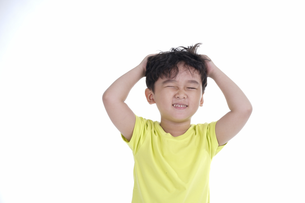 這種行為並不是發生在焦慮或壓力大的情況下,而是任何時候、任何地點都會出現