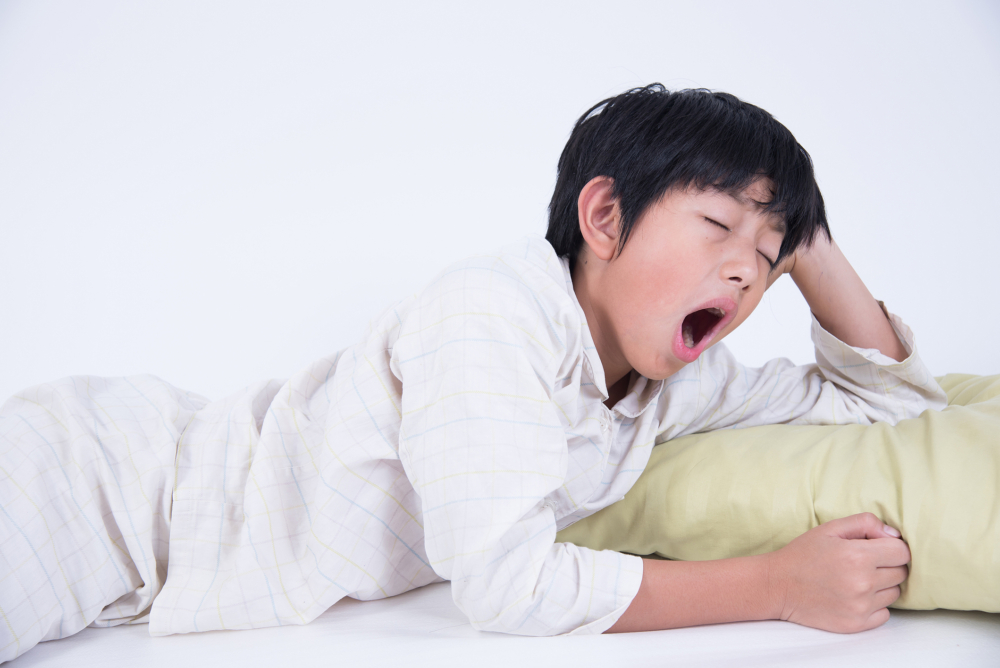 大嫂奉行愛的教育,結果卻導致姪子6歲了還未戒片,我行我素、脾氣暴躁