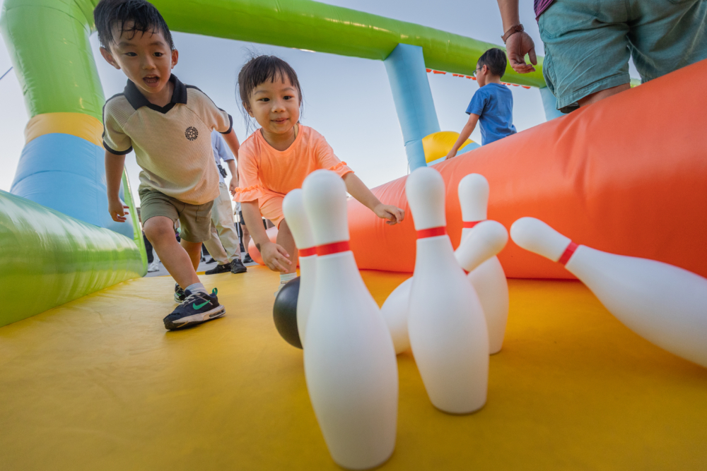 大家試過在露天地方玩保齡球嗎?