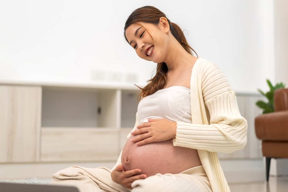 鈣質不僅是胎兒骨骼和牙齒健康發育的基石,對媽媽本身也扮演著至關重要的角色。