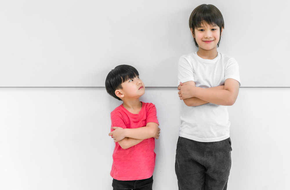 男童比同齡兒童身材矮小