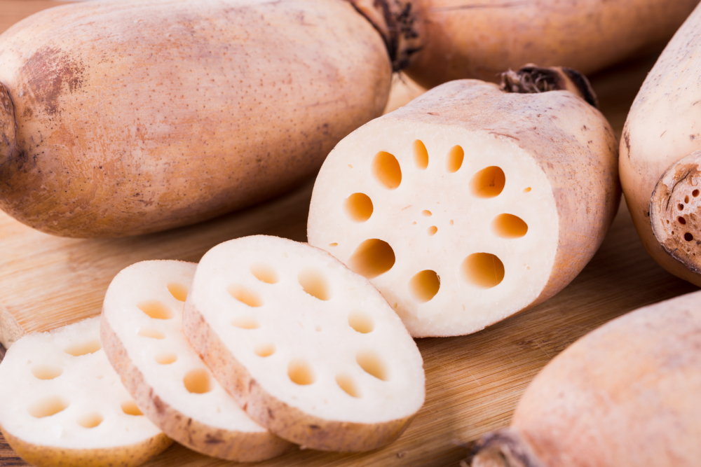 節瓜配搭蓮藕一起煲湯，更加甜味