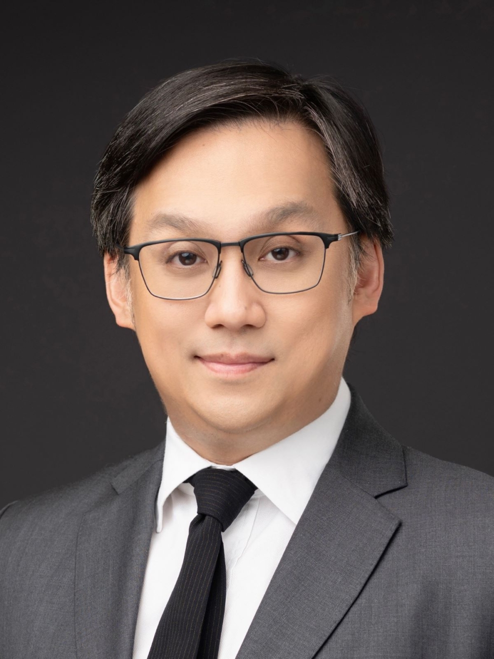 呼吸系統科專科醫生譚子雋強調，若長期接觸超標濃度的鄰苯二甲酸酯，對人體健康的危害不容小覷