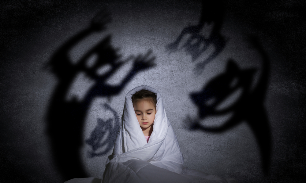 小孩對鬼故既好奇又害怕