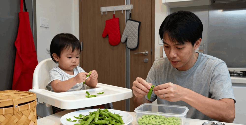 讓孩子參與烹飪過程，能提升他們對食物的興趣。