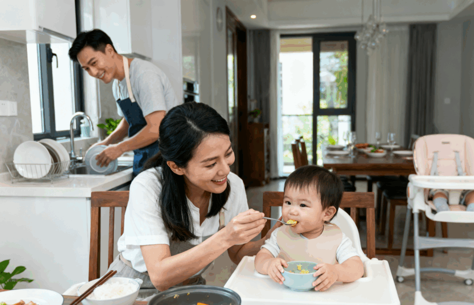 夫妻需要協調分工，一起分擔育兒與家務的重擔。