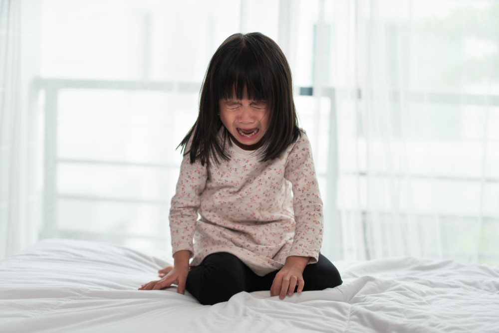 生活中太多不確定性，容易讓孩子感到焦慮，進而用衝動行為表達不安