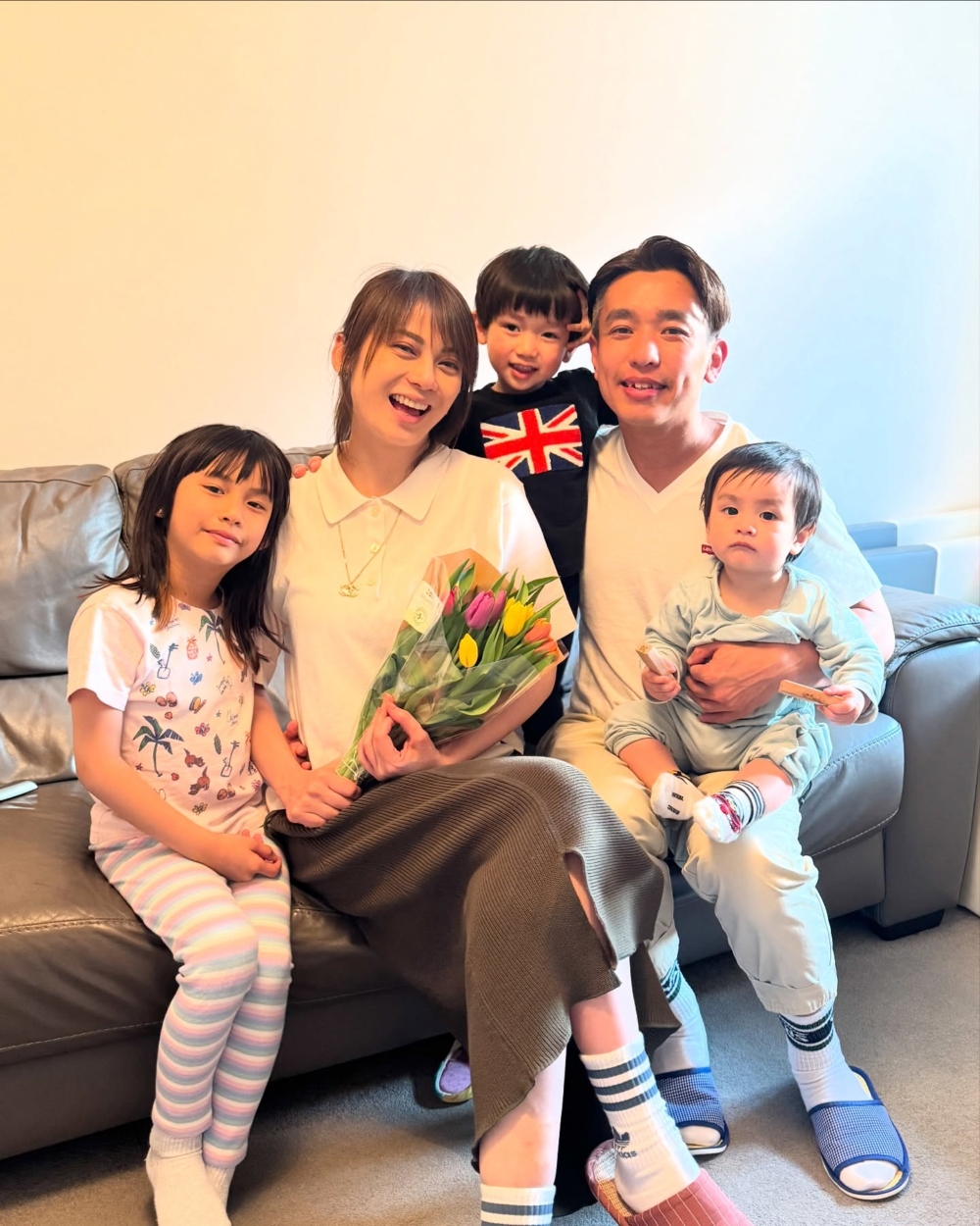 移民是一場磨掉身分的修煉。