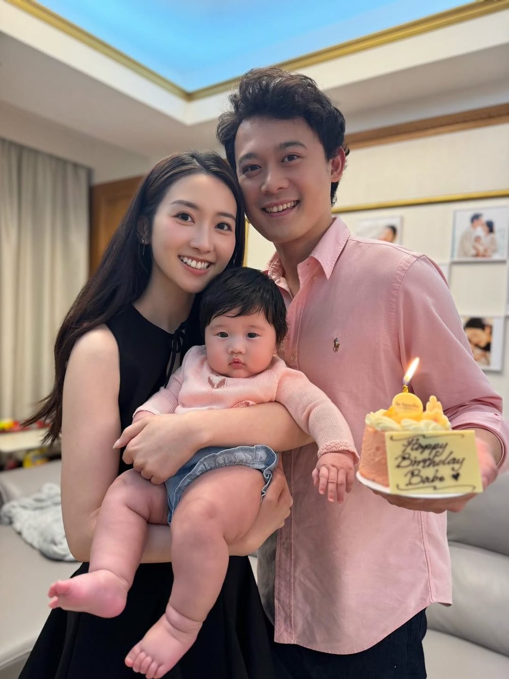 黃靜藍形容老公是家中的「滅火筒」,總能在她為寶寶緊張崩潰時保持理智。