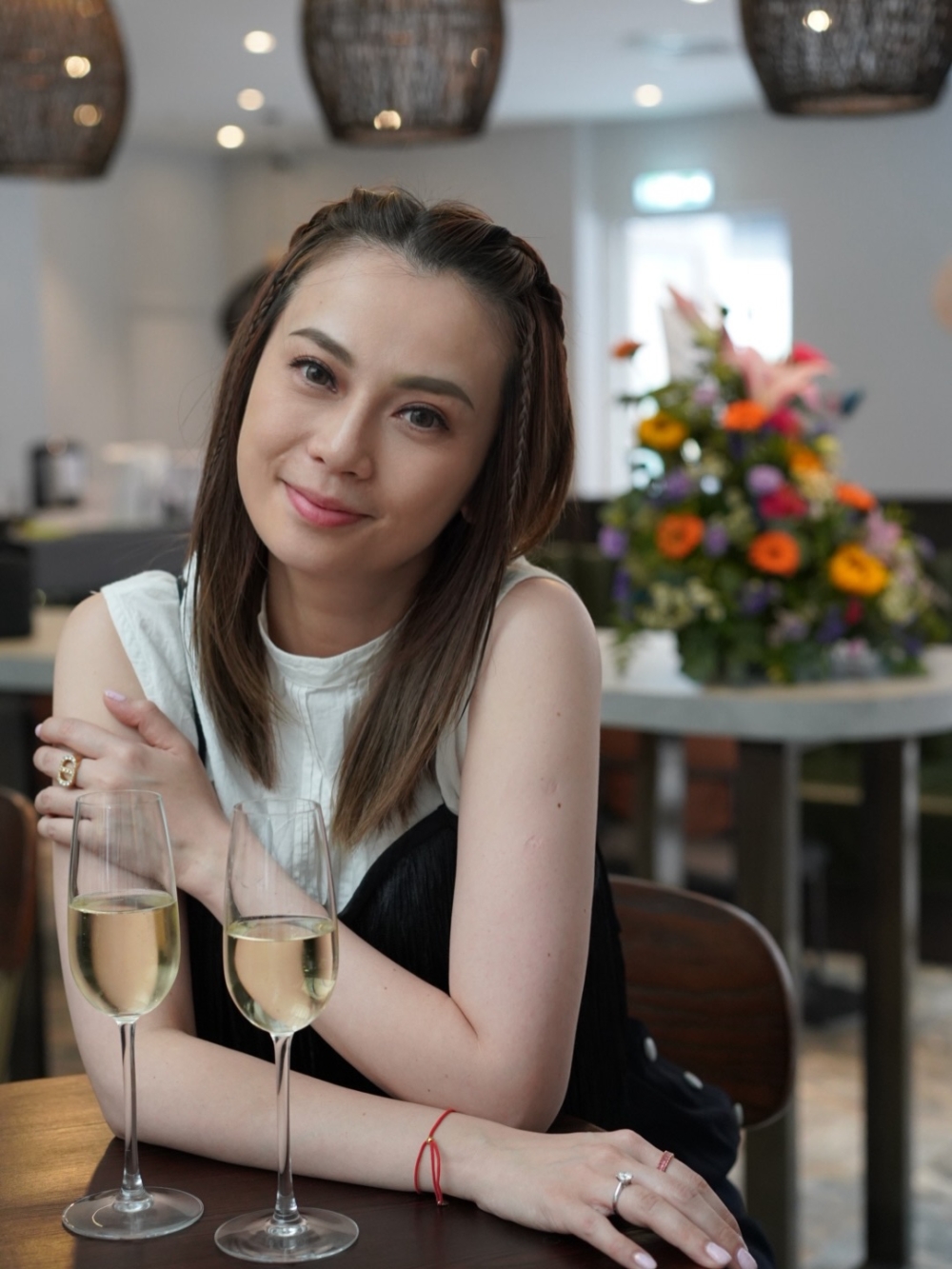 吳日言分享移英後的真實生活，從放下藝人光環到全職媽媽