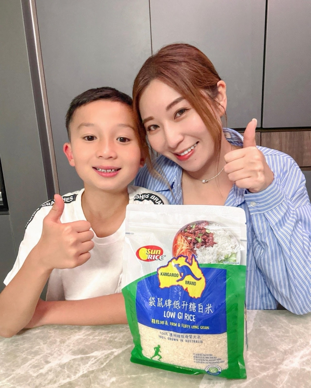 Aiden媽媽發現,孩子飯後「攤喺梳化」並非偷懶,而是高GI白米令血糖急升急跌所致!